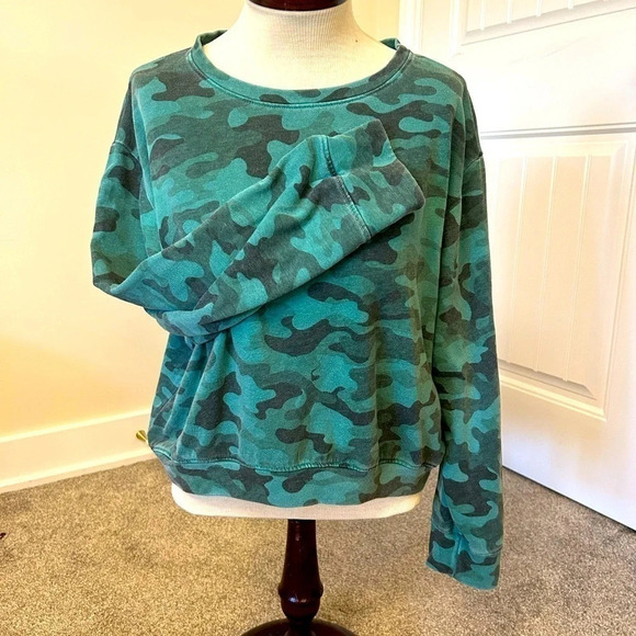Sundry medium  camo sweatshirt - Picture 6 of 6